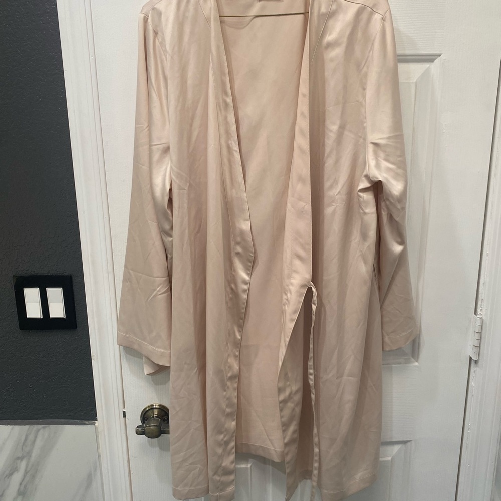 Blush Satin Plum Pretty Sugar Robe